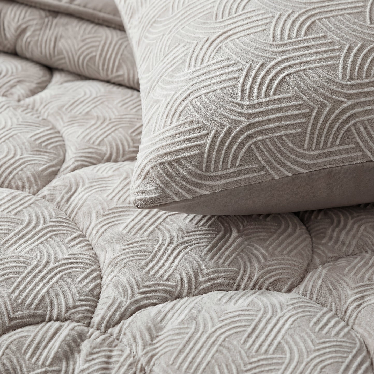 Zelesta Special Flannel Luxe Pillowcases Set Of 2 - Taupe & Grey