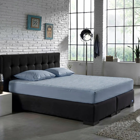 Zelesta Special Cooling Blend Fitted Sheet in Serene Blue on a white background
