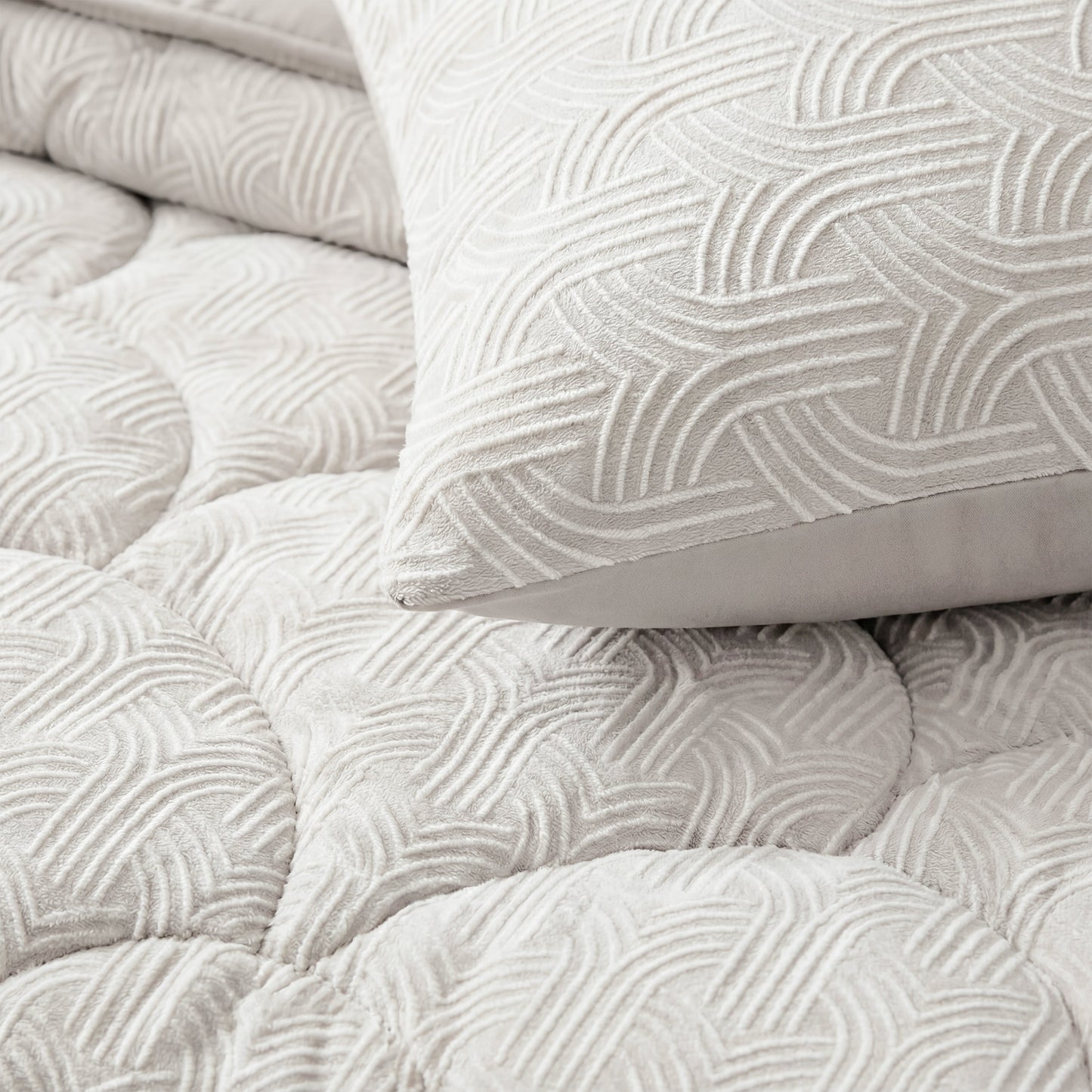 Zelesta Special Flannel Luxe Duvet - Cream