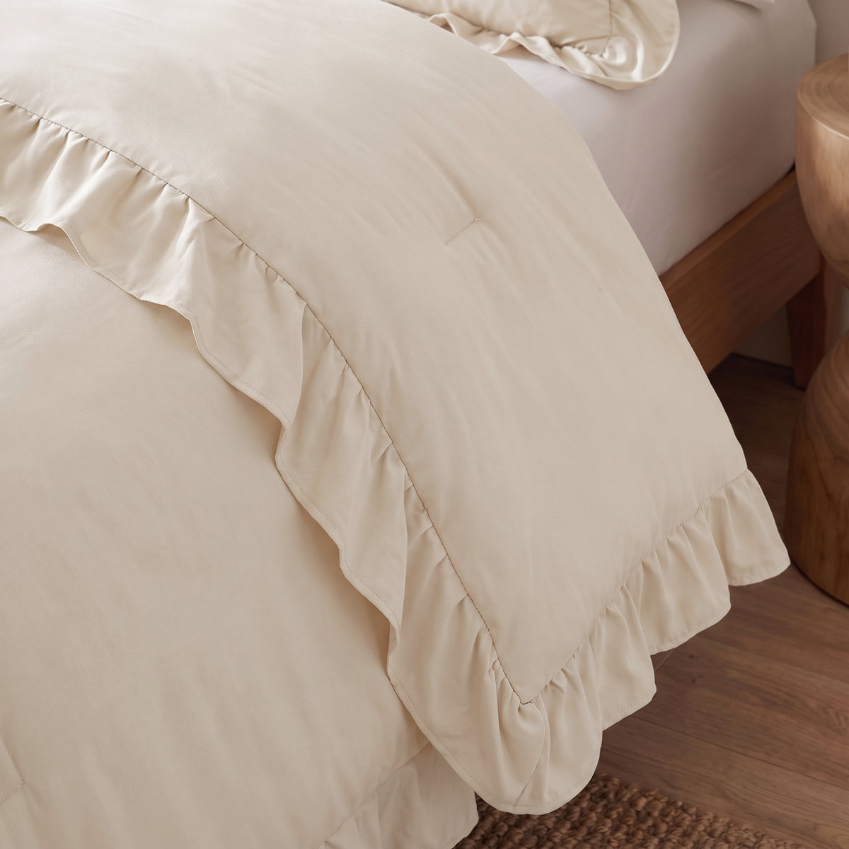Zelesta Everyday Ruffles Duvet - Off White