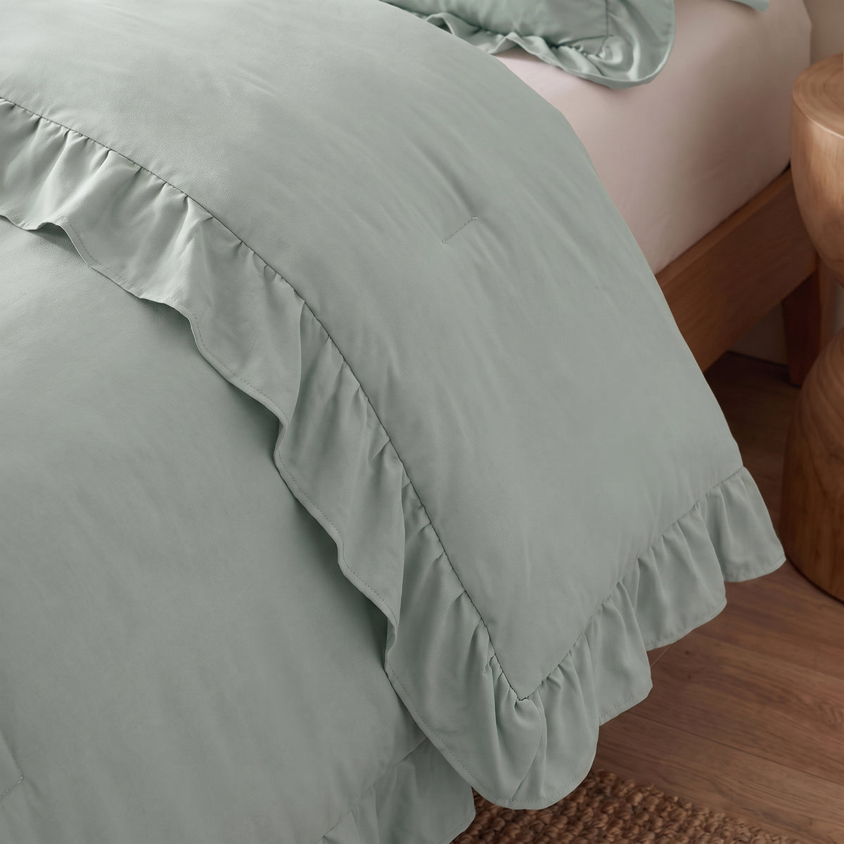 Zelesta Everyday Ruffles Duvet - Sea Foam Green