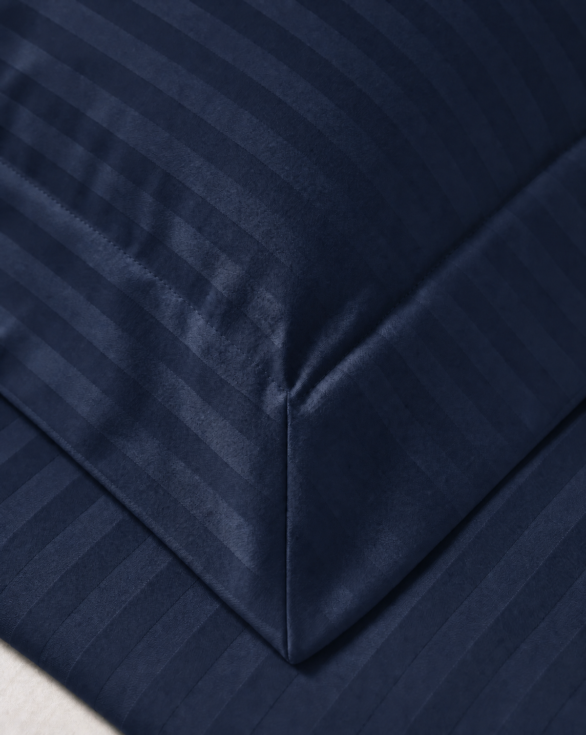 Zelesta Deluxe Hotel Stripe Sans Coutures Satin Cotton Couette - Bleu