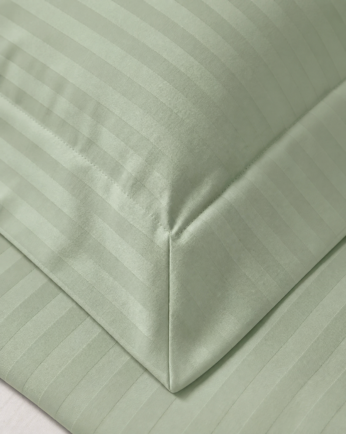 Zelesta Deluxe Hotel Stripe Sans Coutures Satin Cotton Couette - Vert