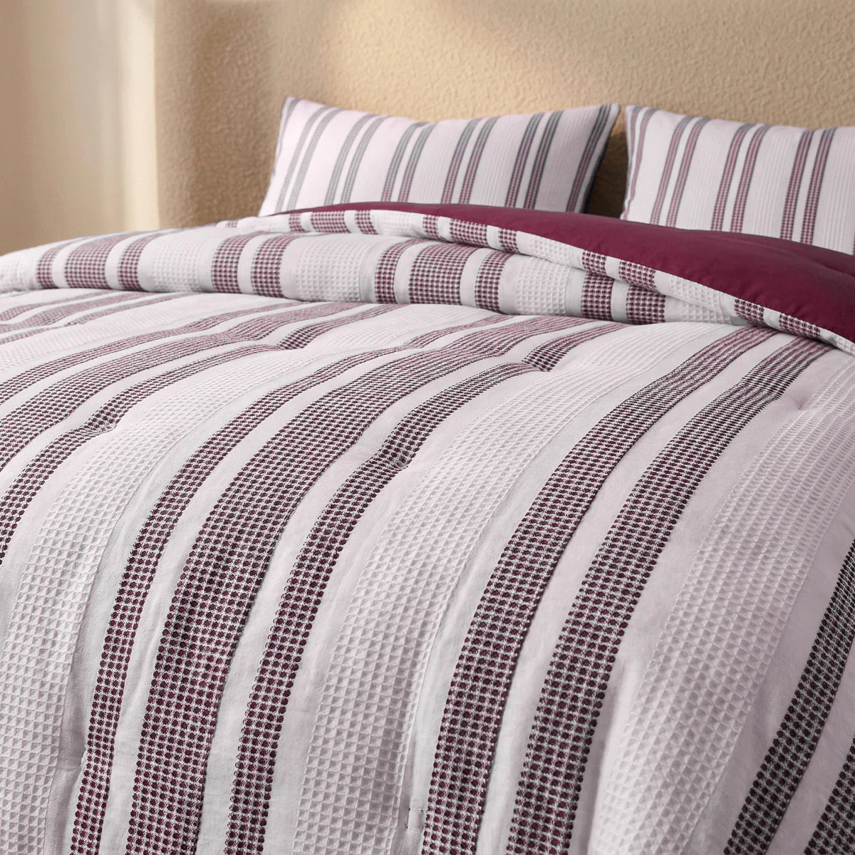 Zelesta Special Hampton Summer Duvet - Burgundy